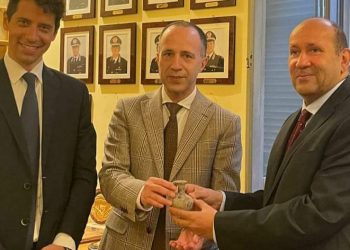 مصر تسترد قطعتين أثريتين من إيطاليا