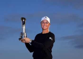 سفيرة جولف السعودية تخطف لقب بطولة إي آي جي المفتوحة للسيدات