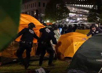 تفكيك مخيمات اعتصام المحتجين ضد حرب غزة في عدد من الجامعات الأمريكية