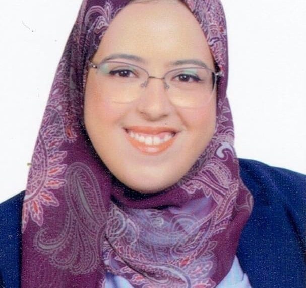 الذكاء الاصطناعى والبرمجيات وتضمنها في كليات العلوم الإنسانية