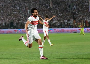 “الزمالك يتوج بطلاً لكأس الكونفدرالية بعد فوز مهم على نهضة بركان في ستاد القاهرة”