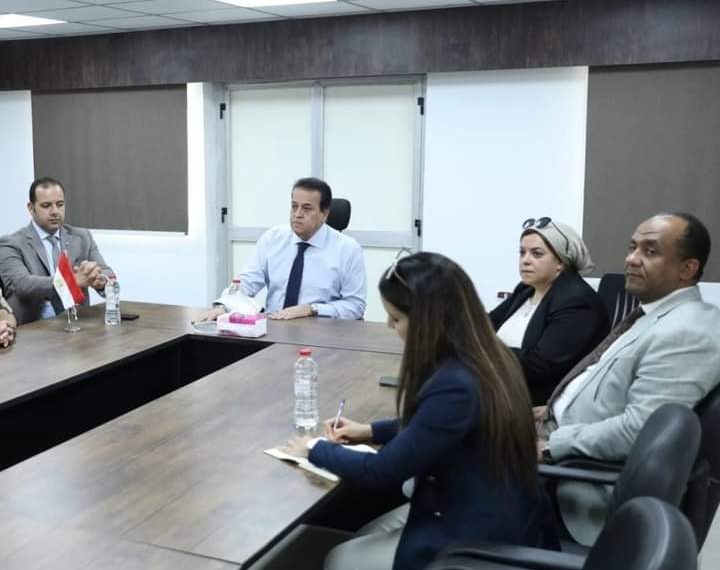وزير الصحة يتفقد مشروع تطوير مستشفى معهد ناصر