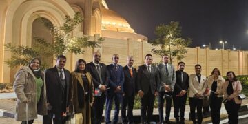 القادة تشارك في ملحمة رائعة تجسد أسمى معاني الحب والوطنية من قلب الحدث في الكاتدرائية