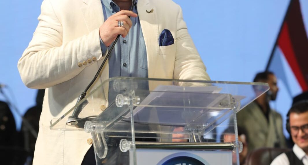 مؤسسة القادة تسند ملف تطوير الرياضة للدكتور/ أحمد الشيخ