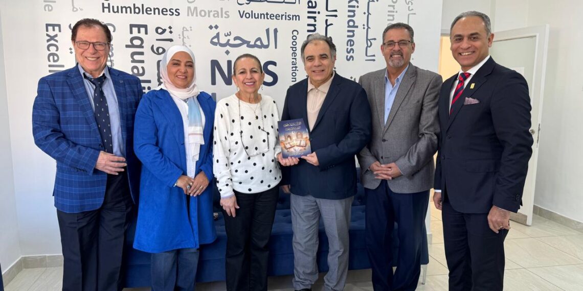 مديرة المدارس الأرثوذكسية الوطنية بالأردن تشيد بكتاب المفكر العربي علي محمد الشرفاء وتؤكد فكر يبني جسور السلام بين أبناء الإنسانية