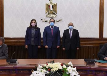 رئيس الوزراء يشهد توقيع بروتوكول تعاون بشأن تدبير وتشغيل مراكز  تكنولوجية متنقلة لتقديم خدمات المحليات