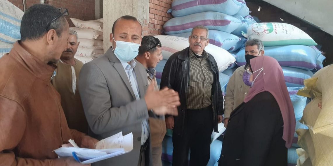 تموين ههيا يضبط 2 طن أعلاف مجهولة المصدر