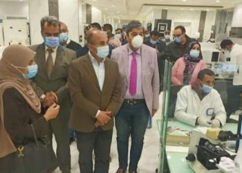 رئيس جامعة الزقازيق يقوم بجولة تفقدية بمستشفيات الجامعة