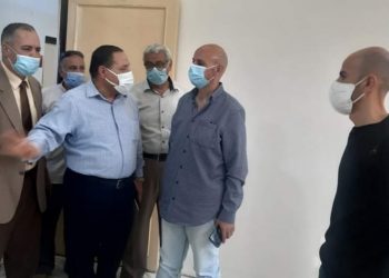 وكيل وزارة الصحة بالشرقية يتابع تطعيم المواطنين بلقاح كورونا بالمركز الجديد بالصوالح بفاقوس