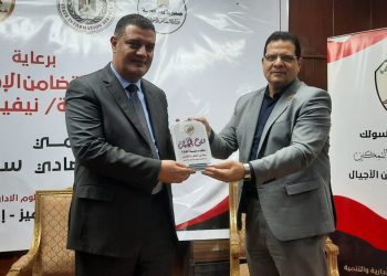 “القادة” تُكرم مساعد وزيرة التضامن الاجتماعى فى ختام المرحلة الأولى من برنامج “سفراء الوعى”