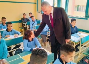 سليمان يتابع سير وانتظام أعمال امتحانات الفصل الدراسي الثاني