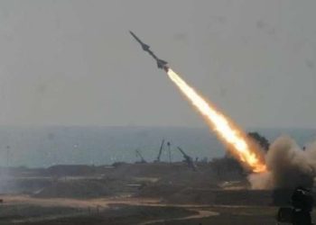 “فصائل عراقية تستهدف أهداف حيوية في إيلات بإسرائيل”