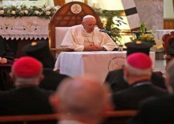 بابا الفاتيكان يحضر قداسا في كاتدرائية القديس يوسف ببغداد