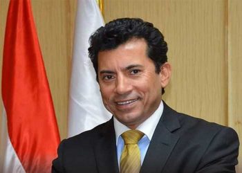 ووزير الرياضة… الدور المجتمعى للرياضيين امتداداً طبيعياً للدور الذى تقوم به القيادة السياسية